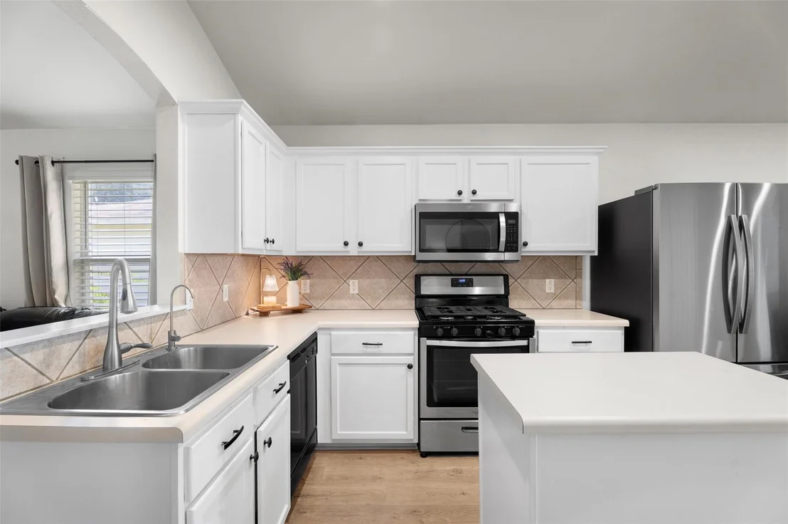 Photo of 214 Jennifer LN