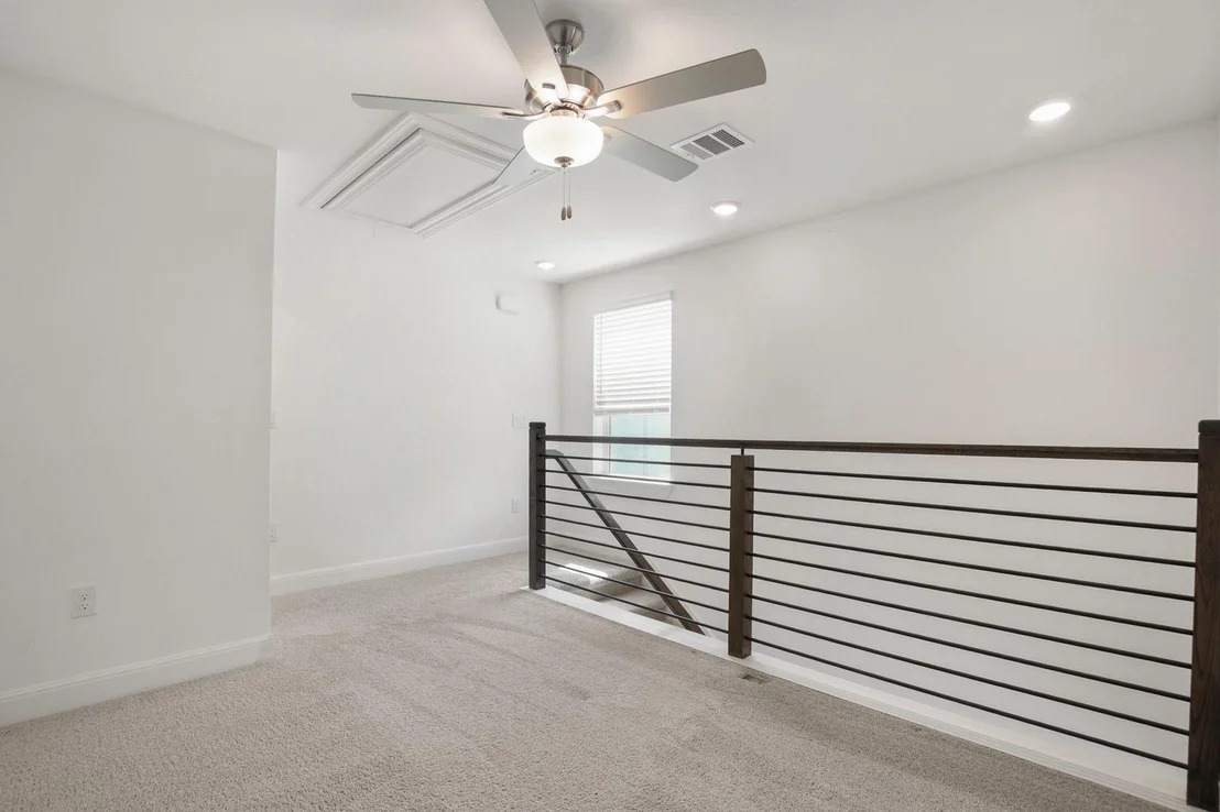 Photo of 13613 Long Island DR