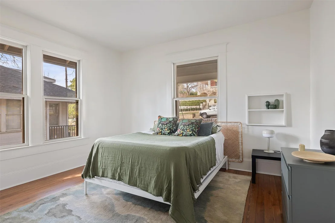 Photo of 613 Baylor ST