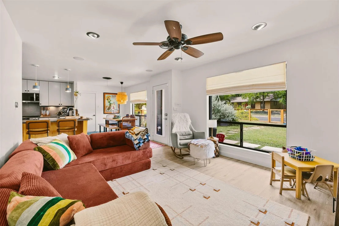 Photo of 805 Cardiff DR
