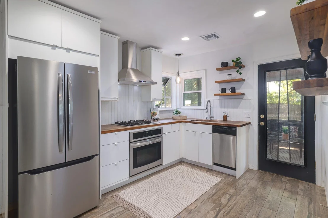 Photo of 6511 Chesterfield Ave