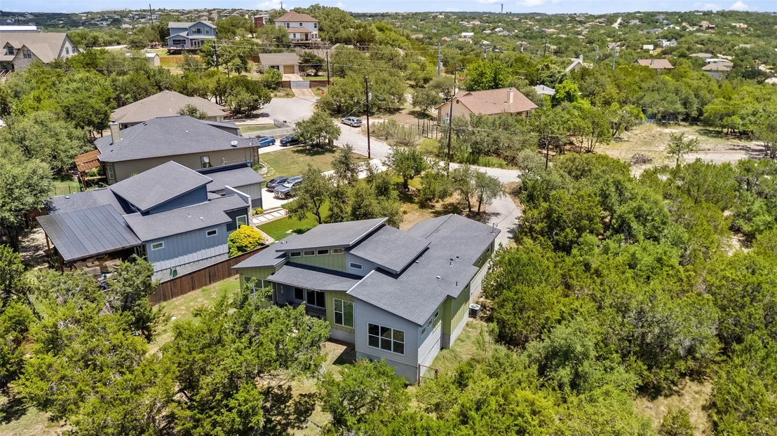 Photo of 17213 Oak Cliff CIR