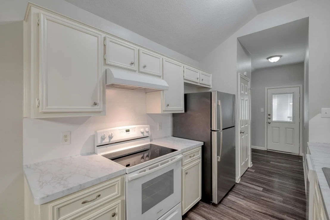 Photo of 2155 Redwing WAY