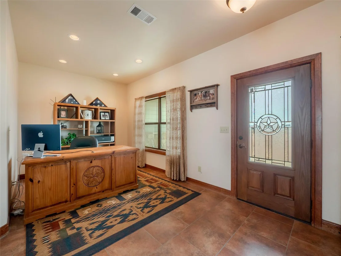 Photo of 877 County Road 455