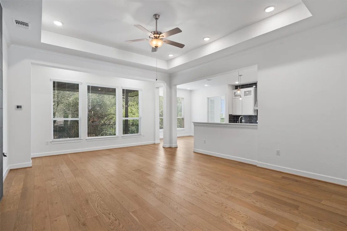 Photo of 15098 Dorothy DR