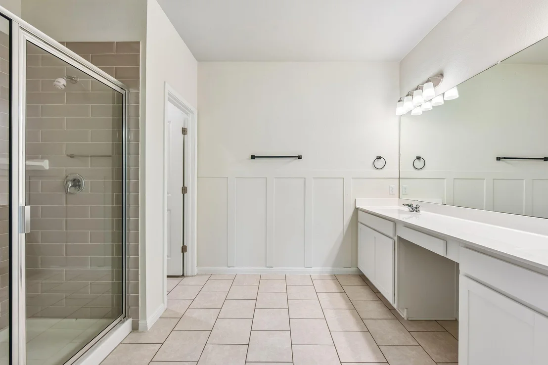 Photo of 128 Lacey Oak LOOP
