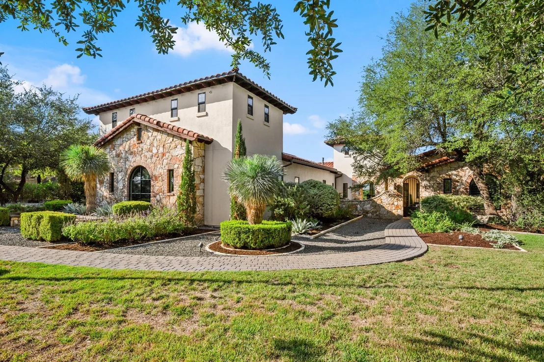 Photo of 1832 Windy Walk CV