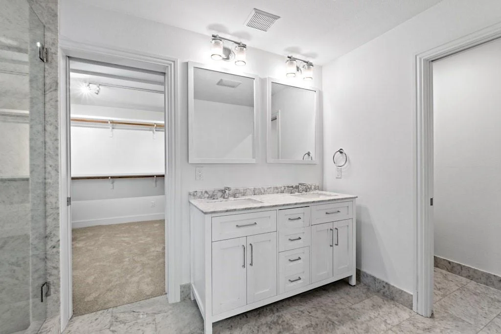 Photo of 2619 SPRING LN