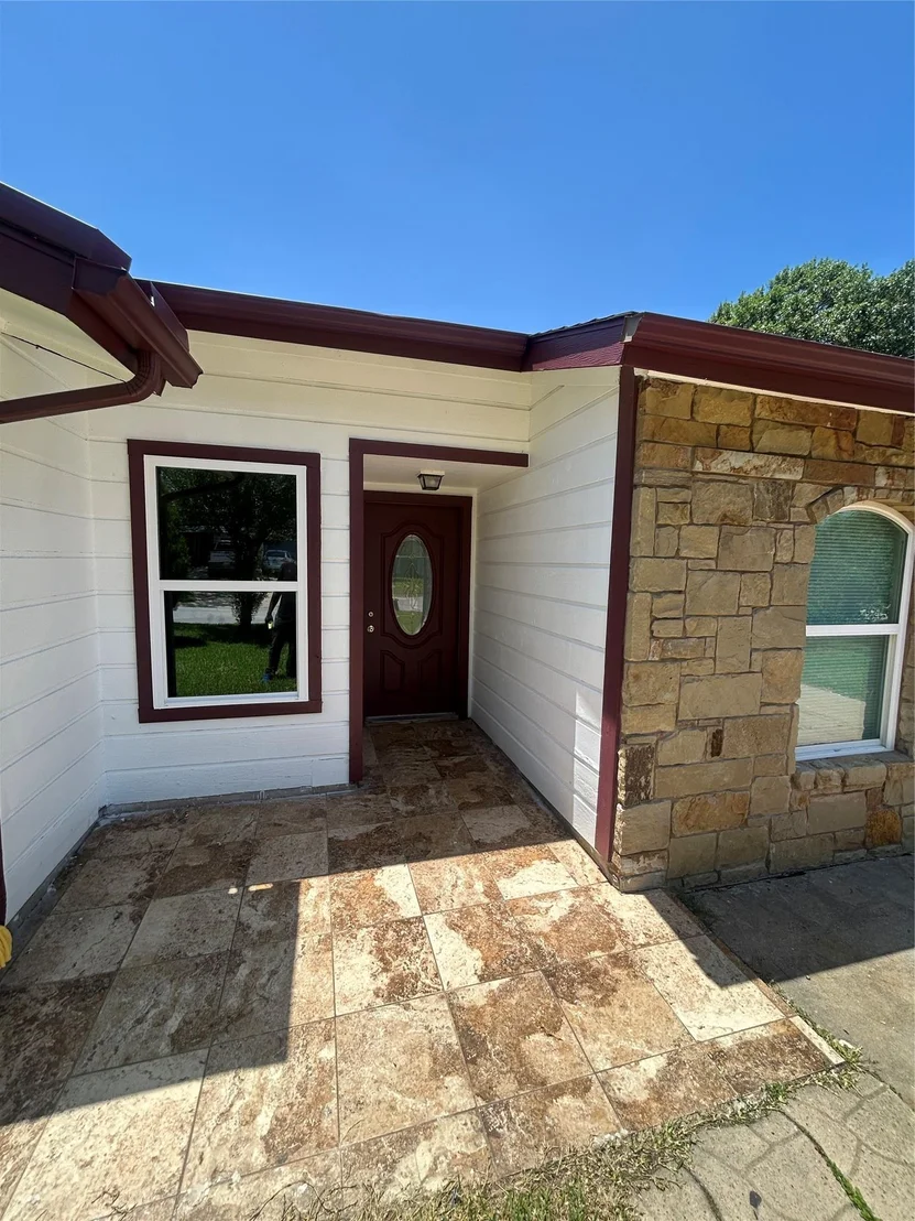 Photo of 1909 Heathwood CIR