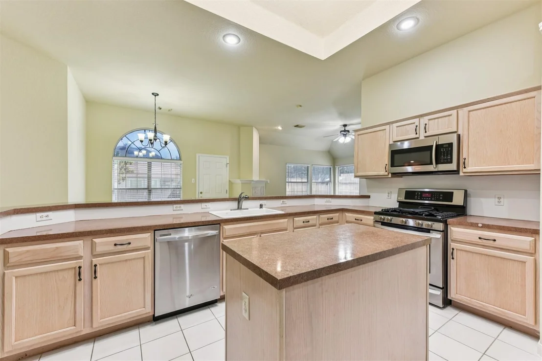 Photo of 412 Settlers Valley DR
