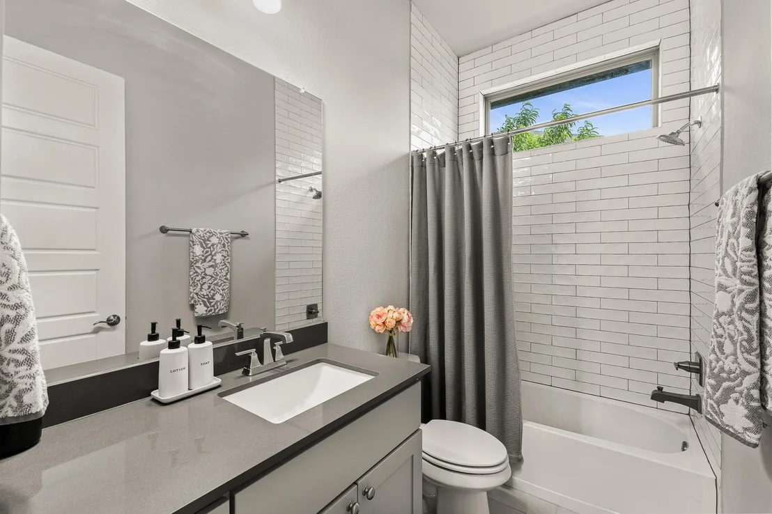 Photo of 356 Coyote Creek WAY