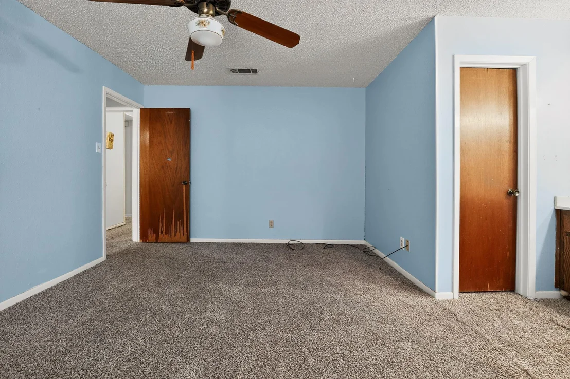 Photo of 324 McClendon DR
