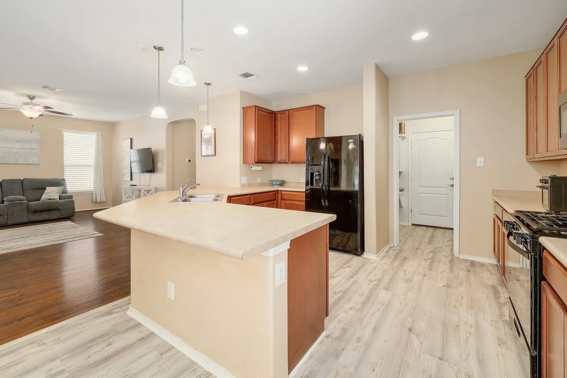 Photo of 217 Sheepshank DR