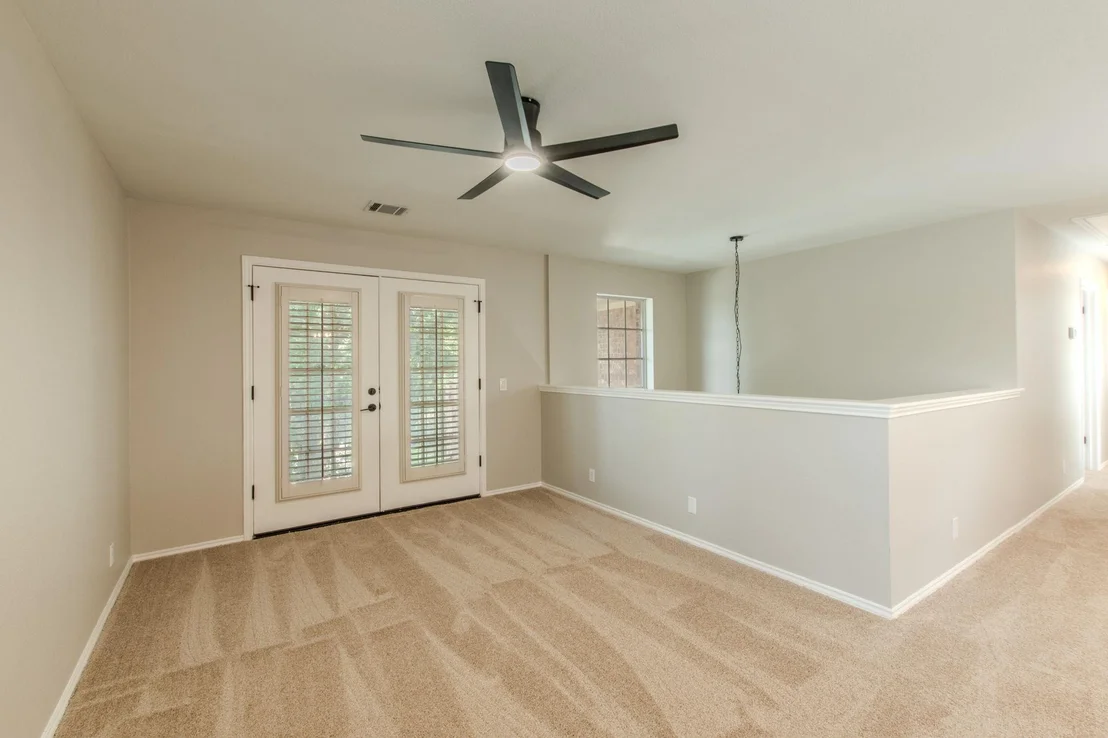 Photo of 3988 Lord Byron CIR