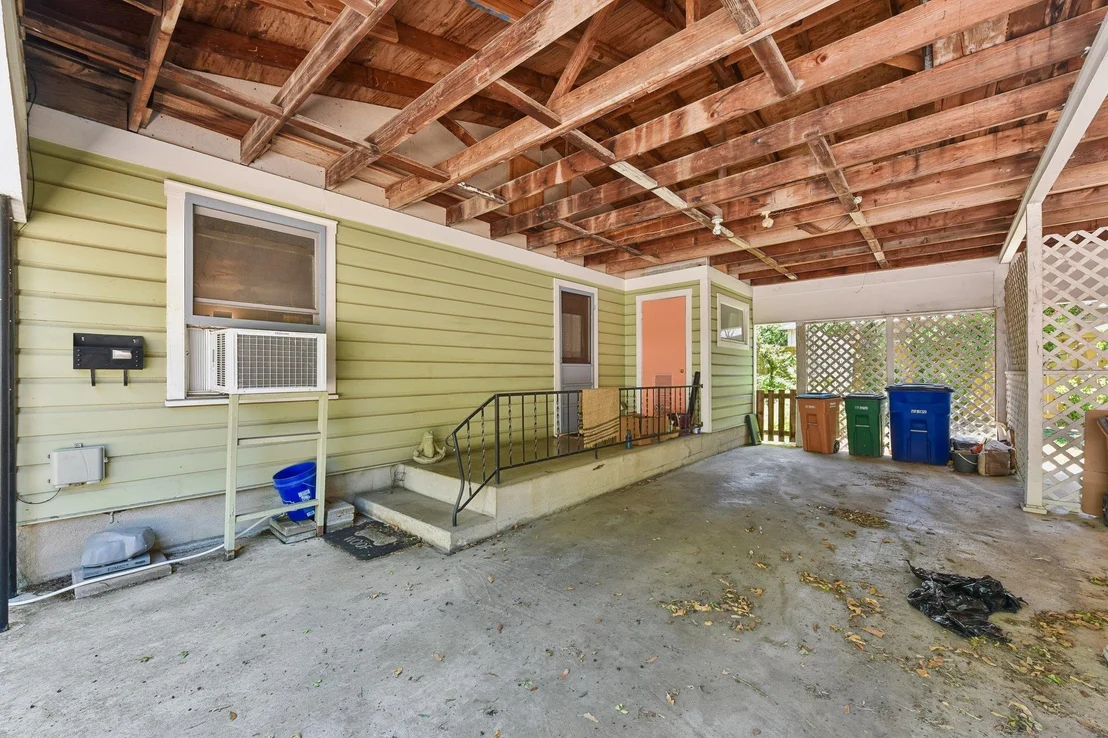 Photo of 5015 Ave G