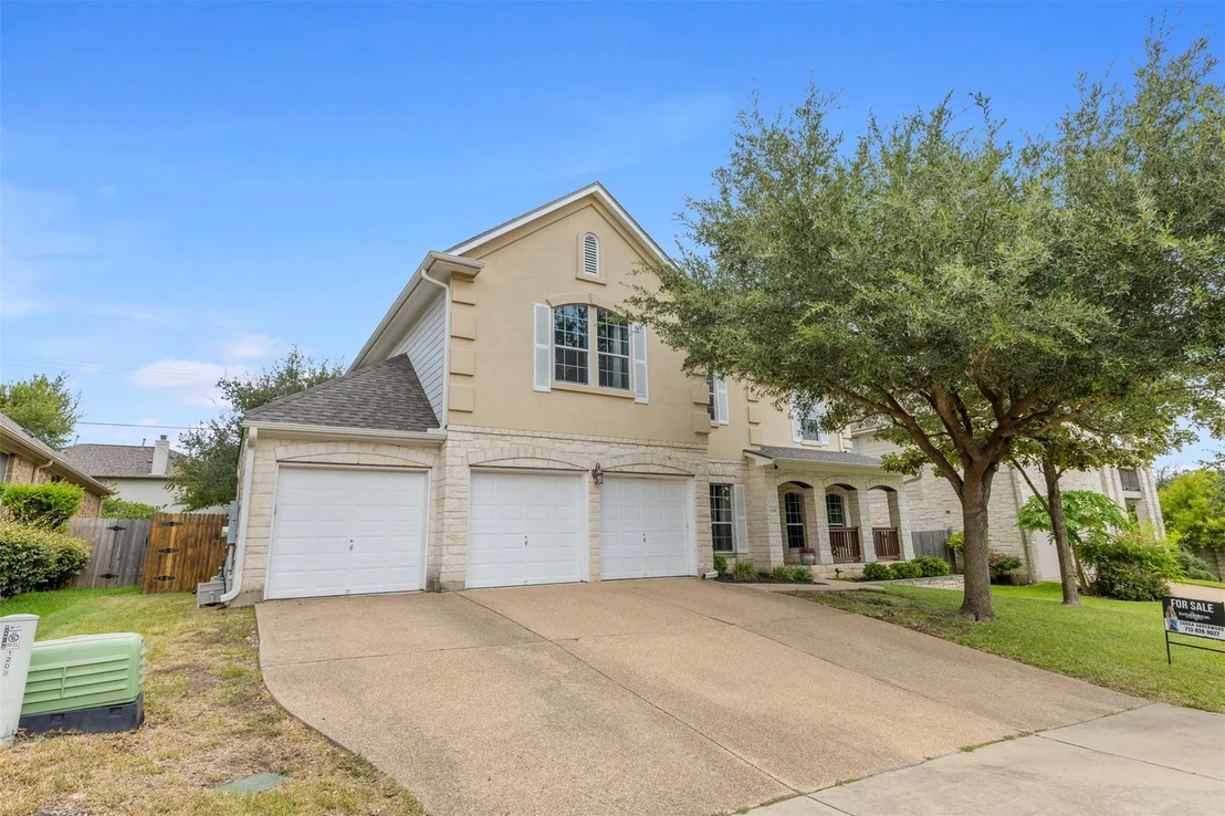 Photo of 1208 Pine Forest CIR