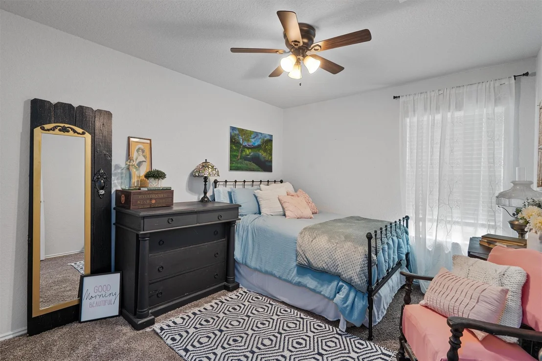 Photo of 138 Beth Ann LOOP