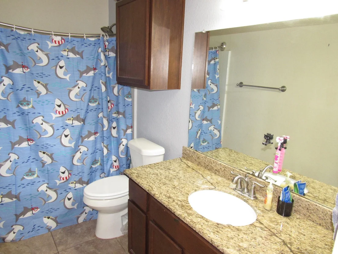 Photo of 911 Stonebrook DR