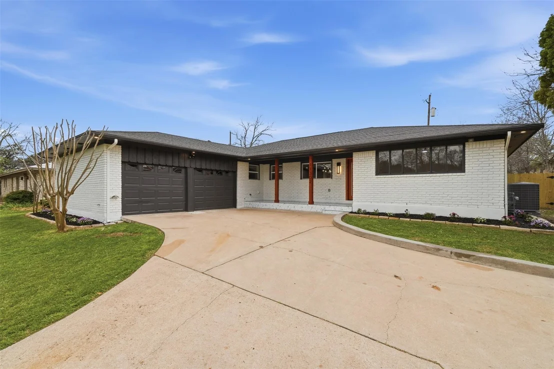 Photo of 11302 Eubank DR