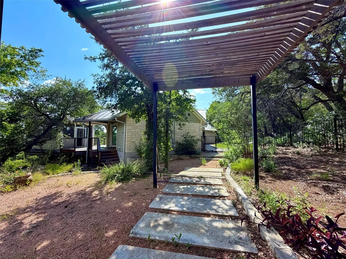 Photo of 12421 Painted Bunting DR