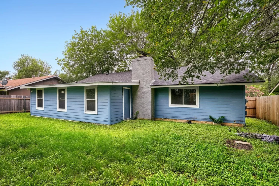 Photo of 5107 Suburban DR