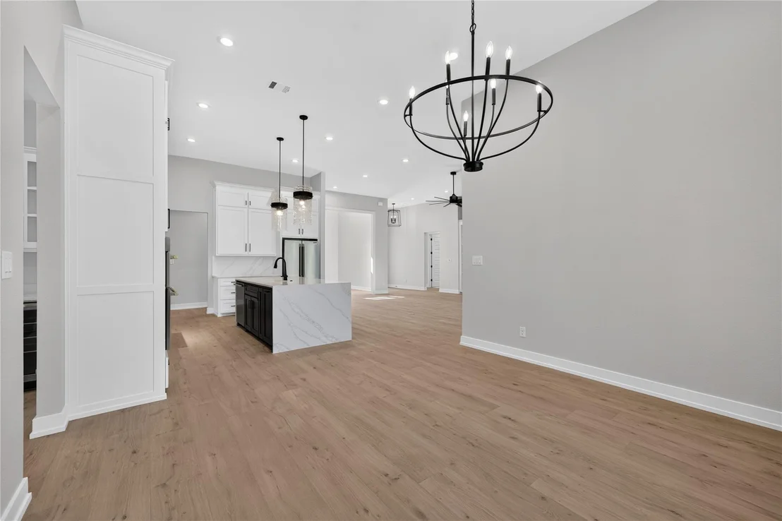 Photo of 101 Lakeview CT