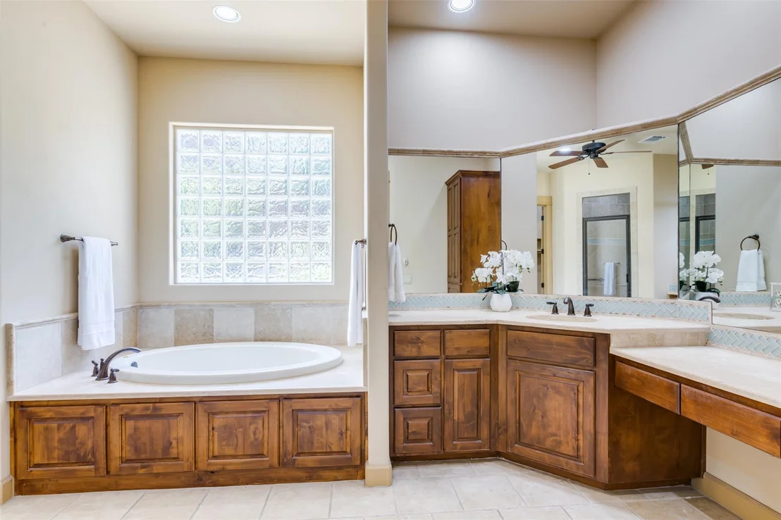 Photo of 101 Indian Bend DR