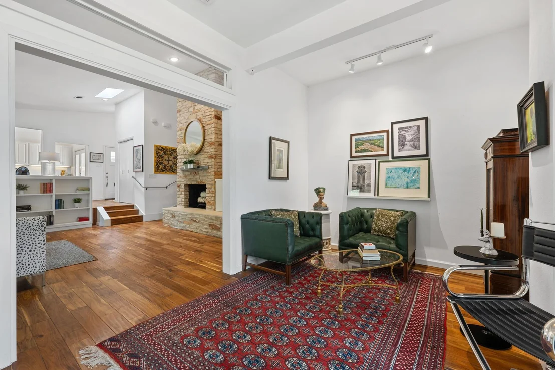 Photo of 102 Crescent BLF