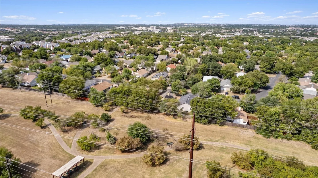 Photo of 1809 Heatherglen LN
