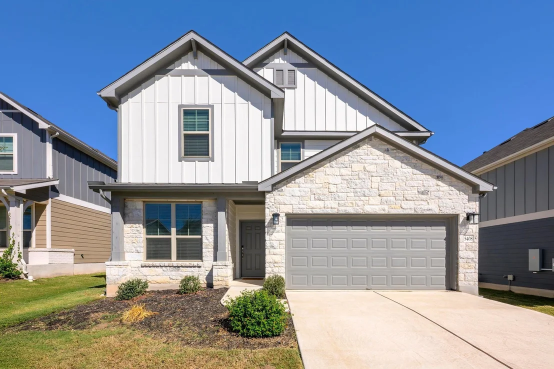 Photo of 5408 Mars LN