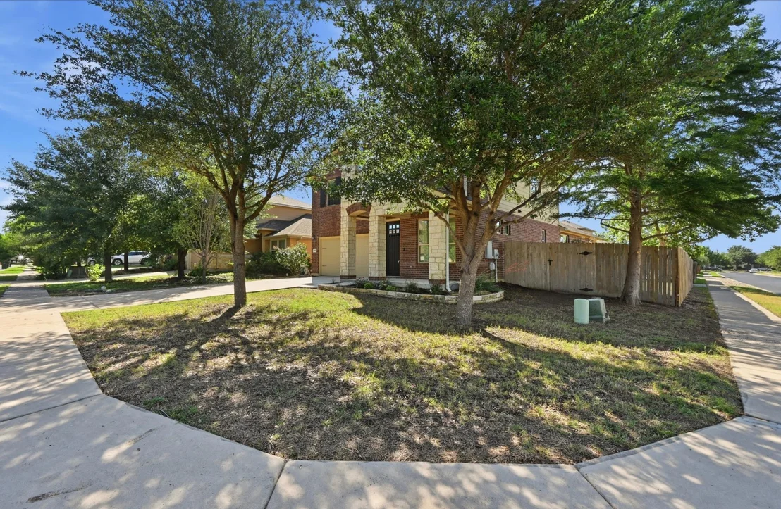 Photo of 351 Wincliff DR