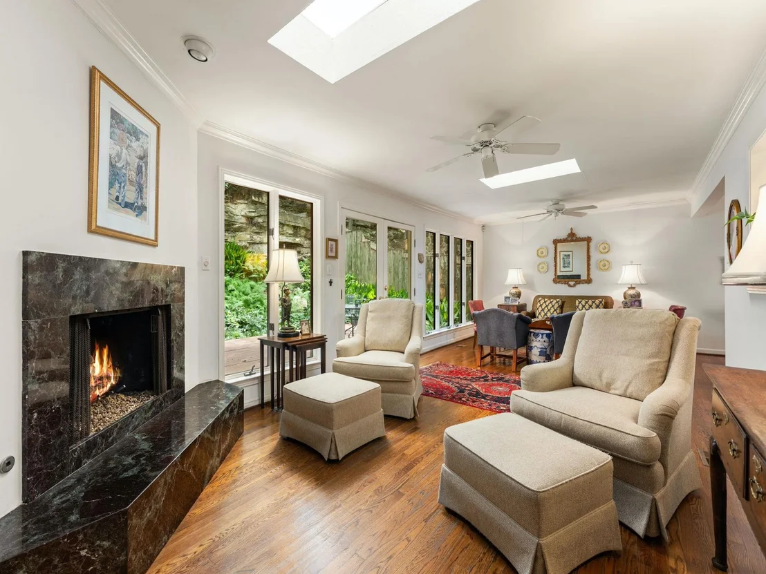 Photo of 2205 Scenic DR