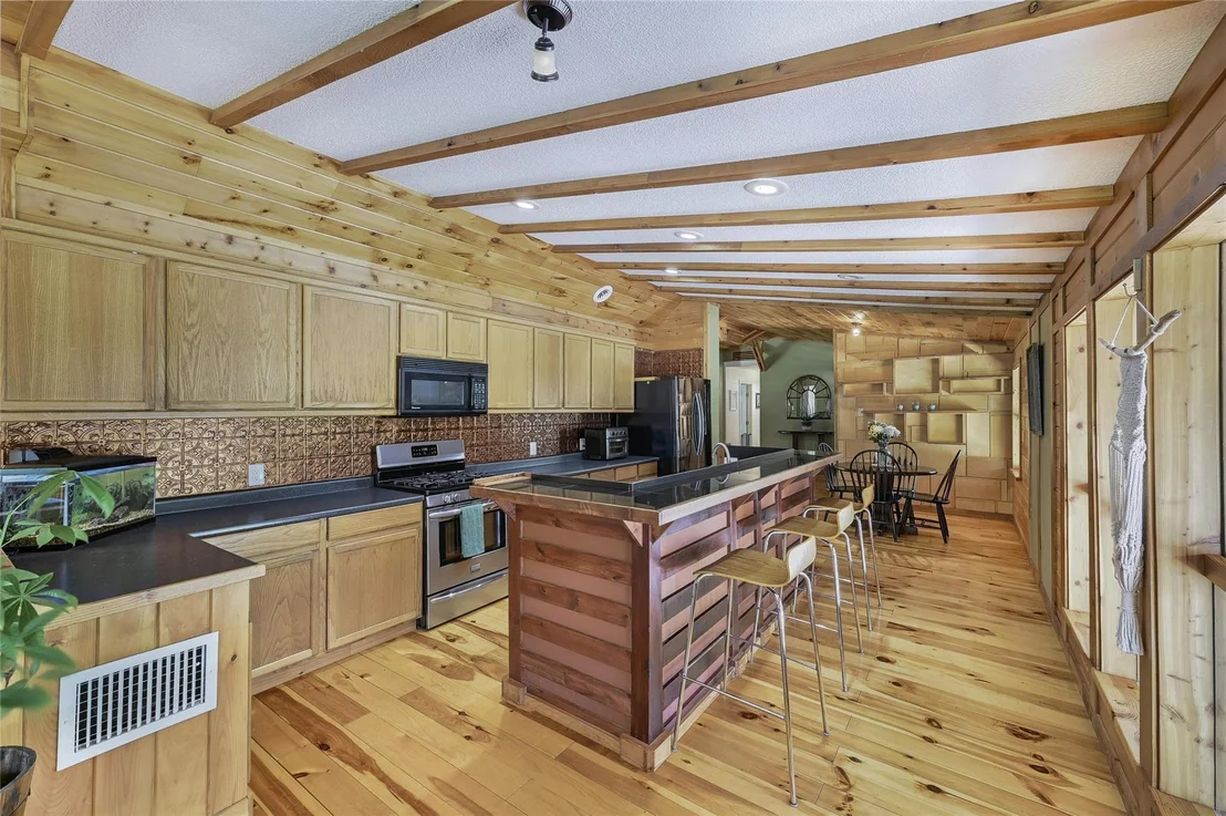 Photo of 1255 Rolling Oaks DR