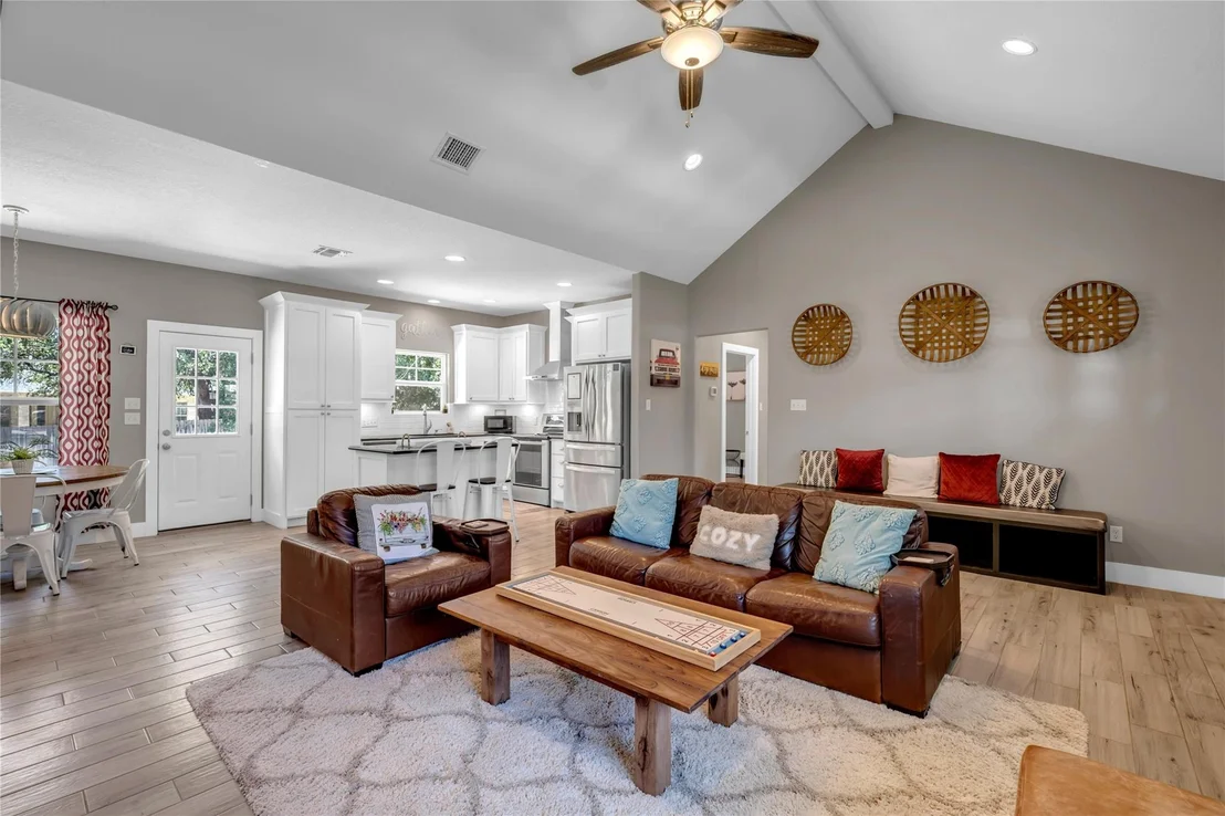 Photo of 113 Winding Oak DR
