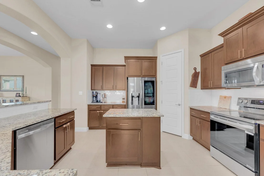 Photo of 712 Carillion DR
