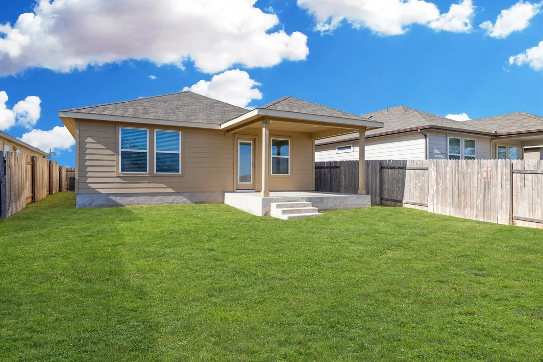 Photo of 200 Longmount CV