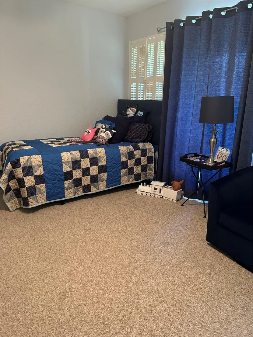 Photo of Unit D at 11121 Pinehurst DR