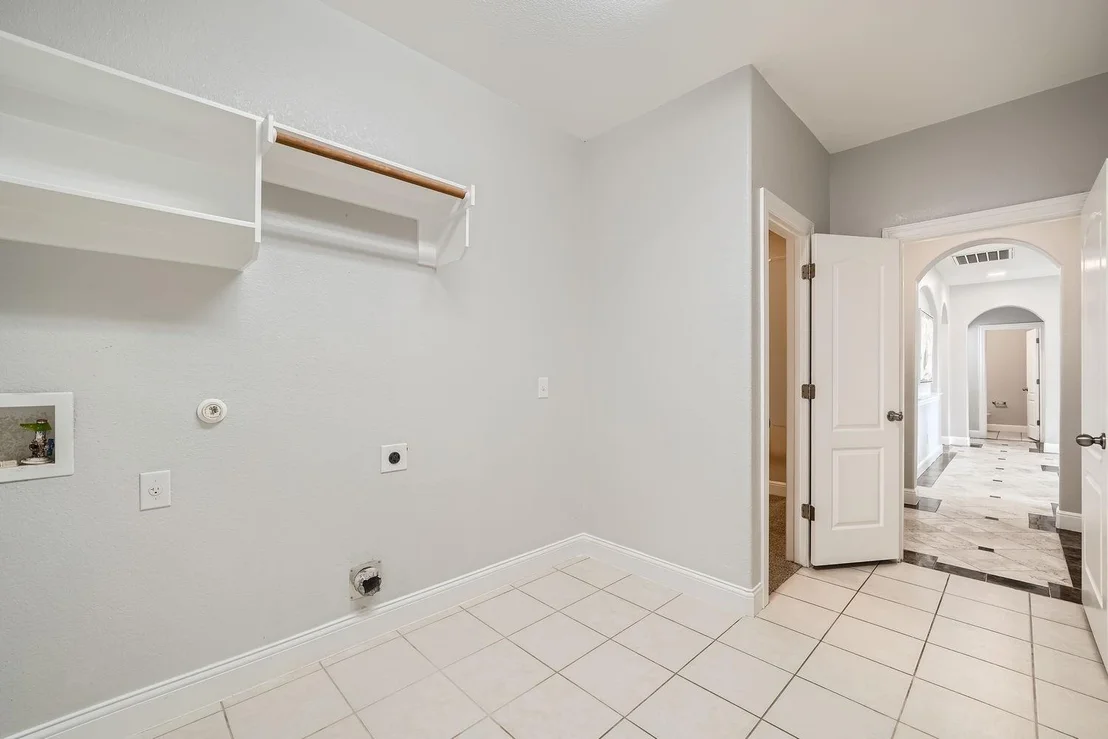 Photo of 1015 Rowland CV