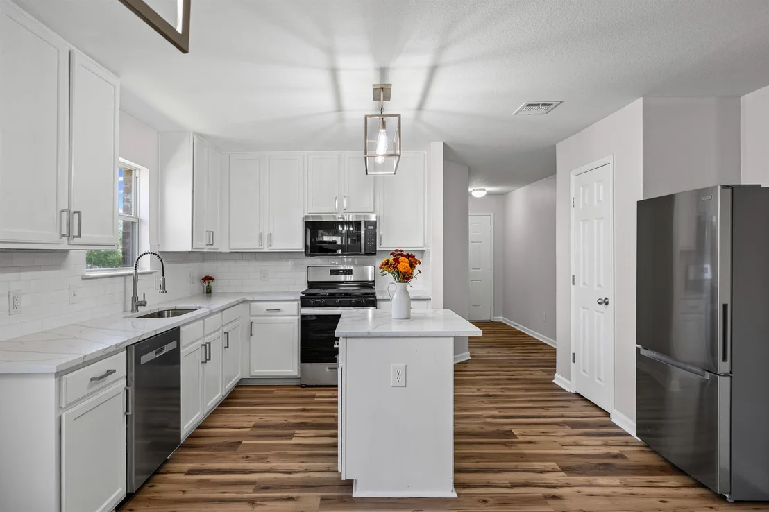 Photo of 129 Lynn Crest BND