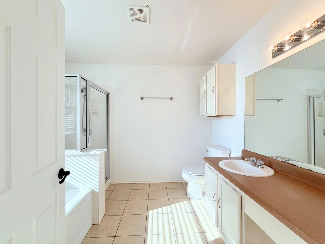 Photo of 105 Carol Ave