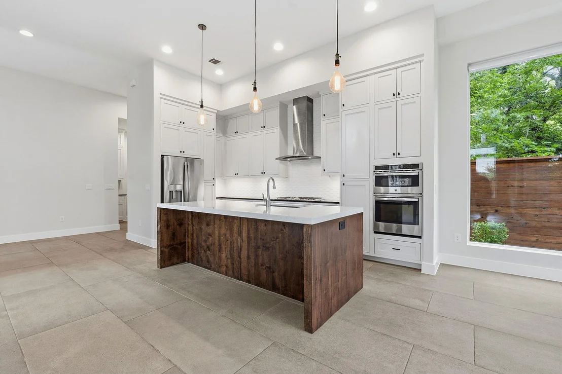 Photo of 1307 Clifford Ave
