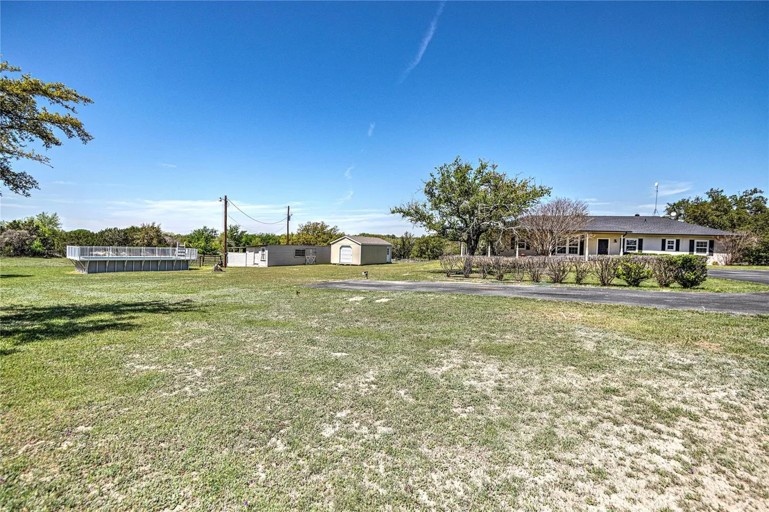 Photo of 1301 Oak Spring RD
