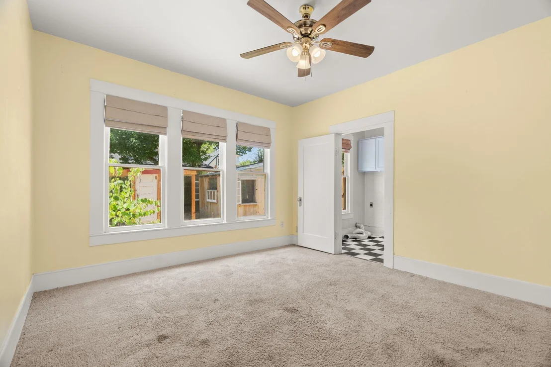 Photo of 1120 N 1st ST