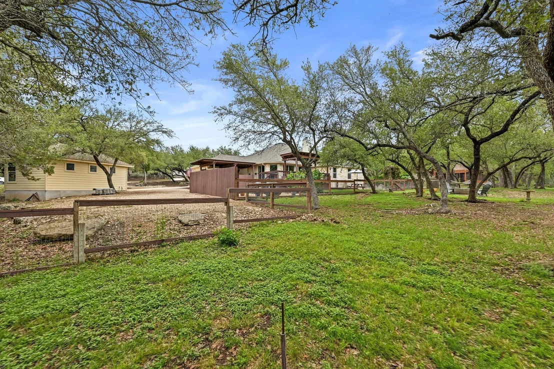 Photo of 615 Mountain Crest DR