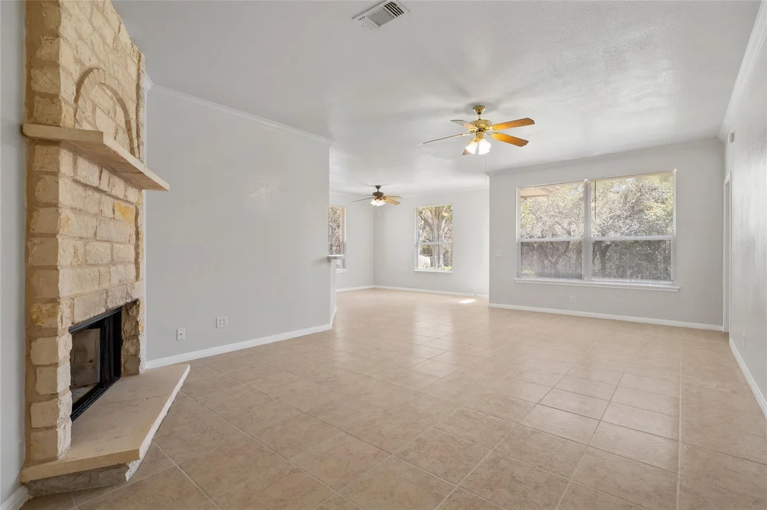 Photo of 5709 Hudson Bend RD