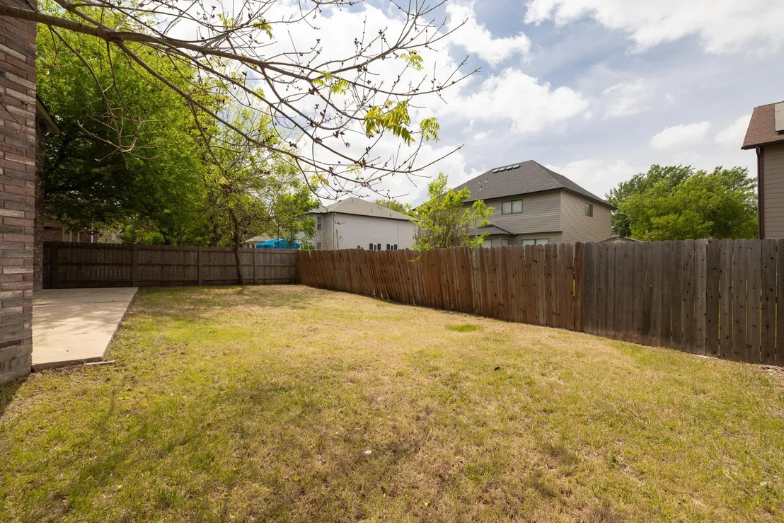 Photo of 1181 Forest Bluff TRL