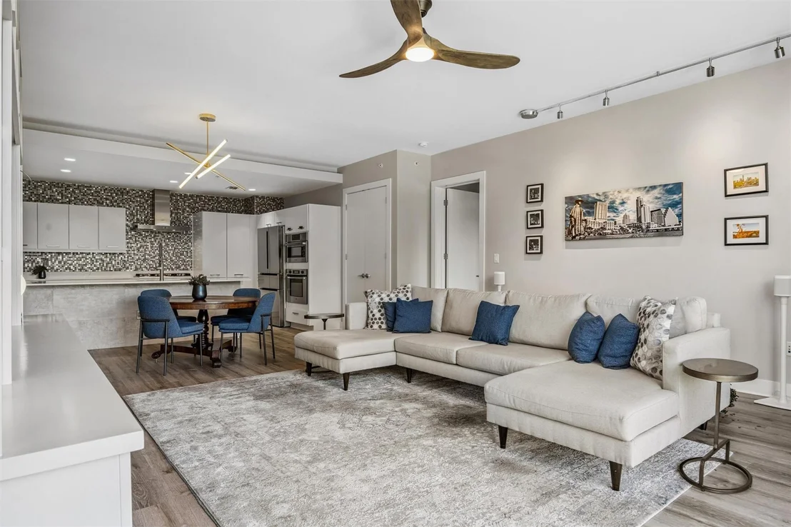 Photo of Unit 301 at 210 Lee Barton DR
