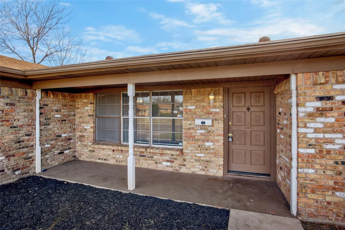 Photo of 1302 Cedar DR