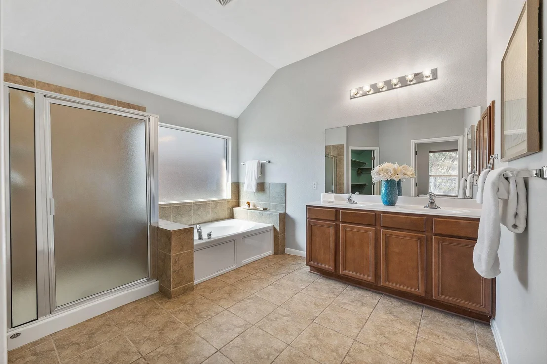 Photo of 9905 Savannah Ridge DR