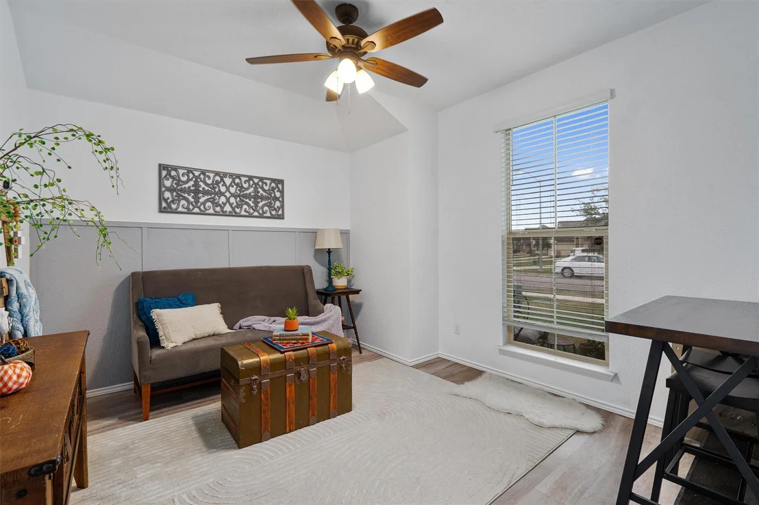 Photo of 138 Beth Ann LOOP
